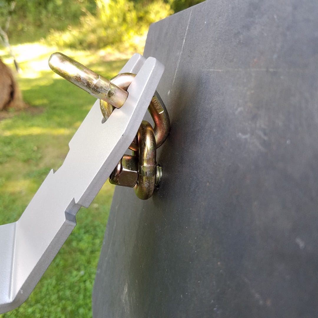 Close up Hang Fast Standard Hanger with chain mount holding a large AR 500 steel plate